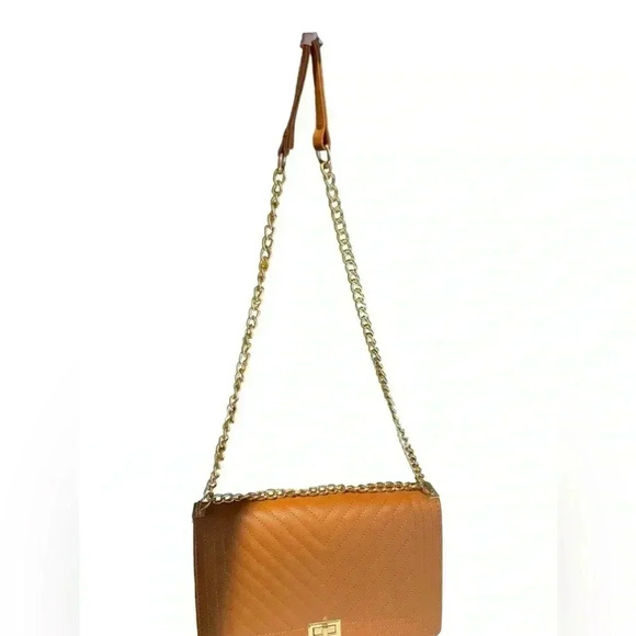 Cognac vegan leather V stitching bag gold tone chain strap. New without tags - Picture 9 of 10